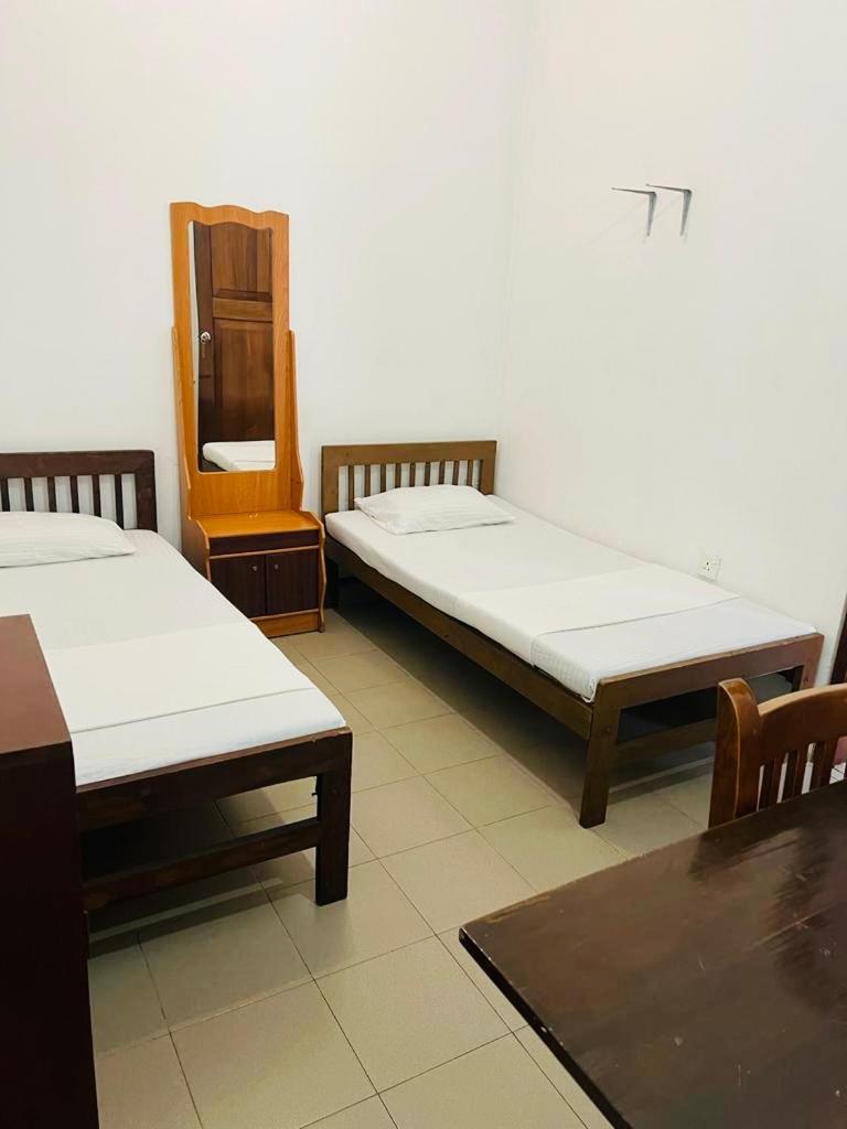 The Triangle Hotel Anuradhapura Zimmer foto
