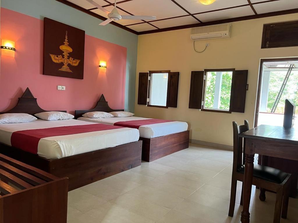 The Triangle Hotel Anuradhapura Zimmer foto