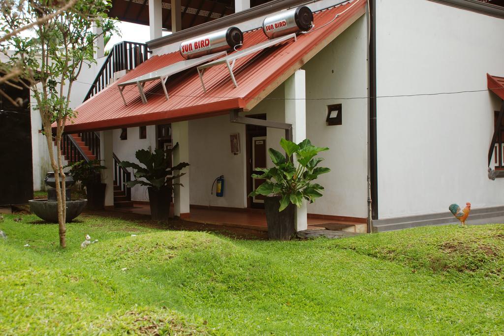 The Triangle Hotel Anuradhapura Exterior foto