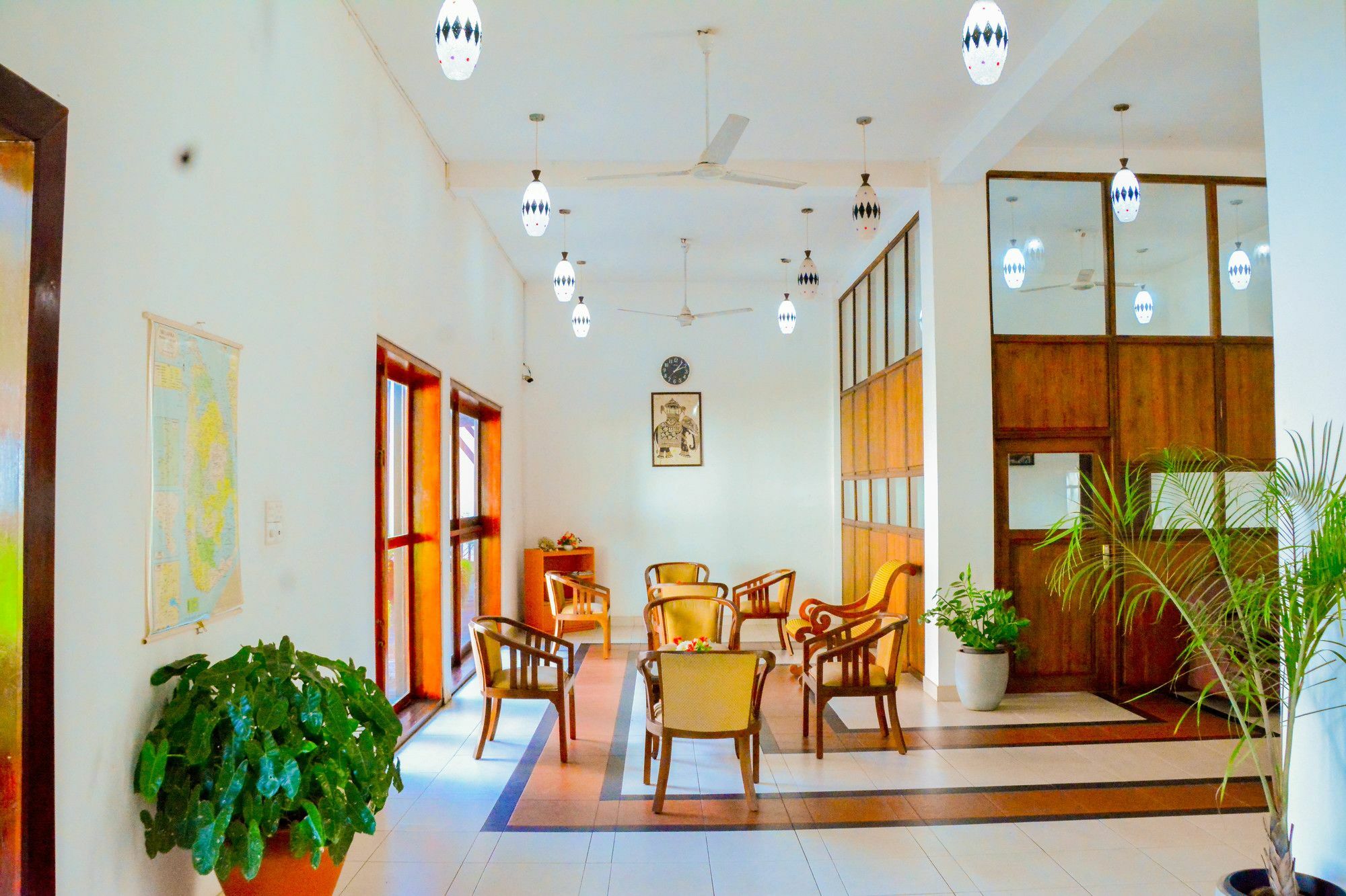 The Triangle Hotel Anuradhapura Exterior foto