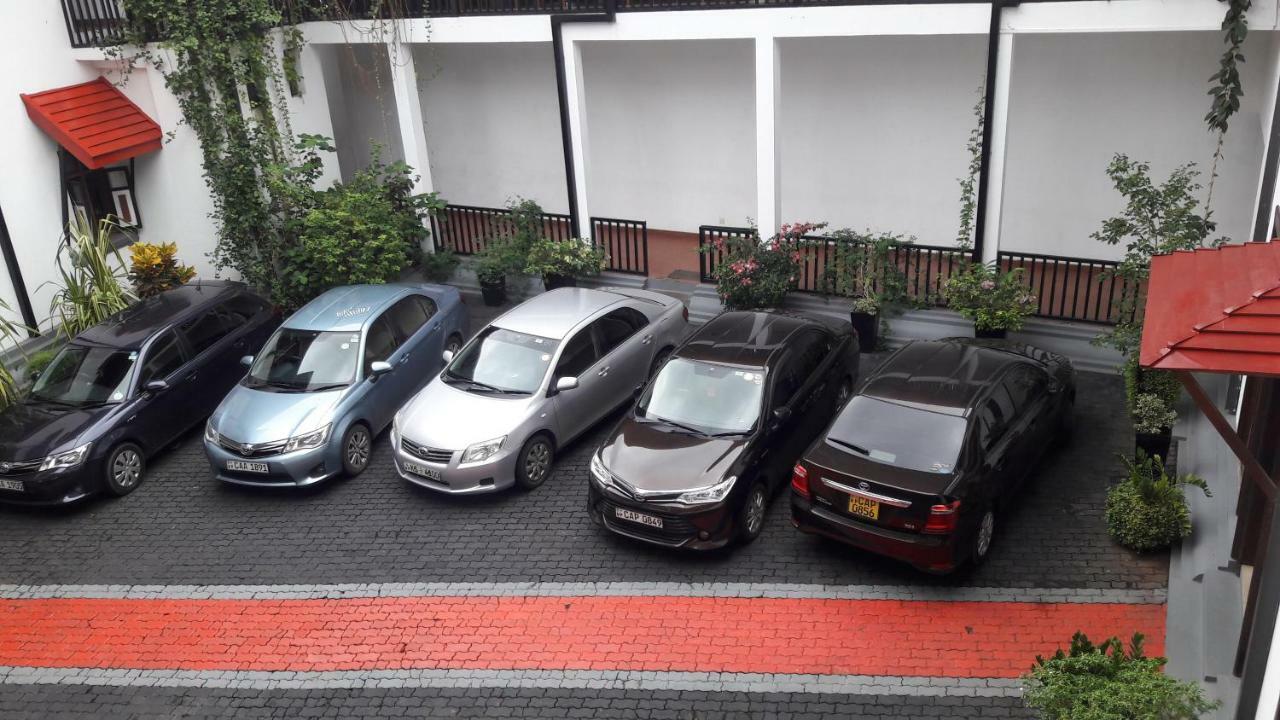 The Triangle Hotel Anuradhapura Exterior foto